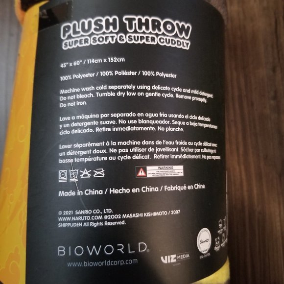 Naruto Hello Kitty Shippuden Plush Throw Blanket - 45" x 60" - Picture 4 of 5